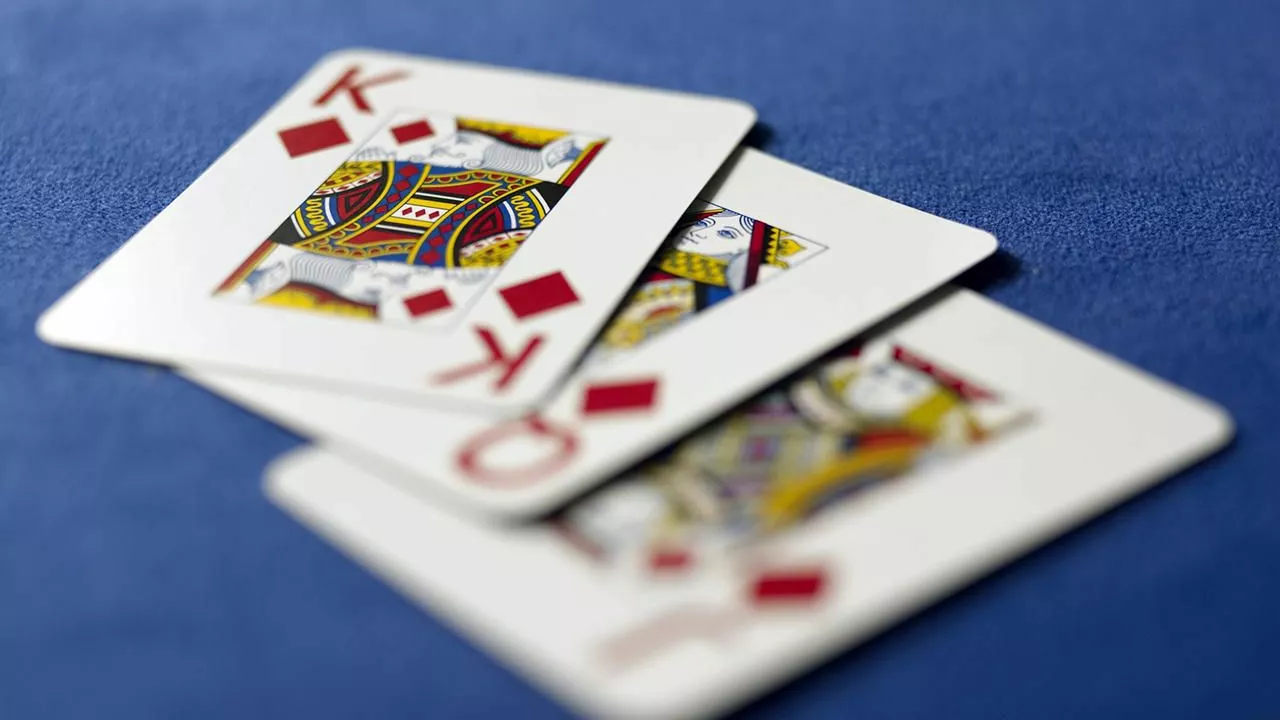 What are the 3-card poker rules?